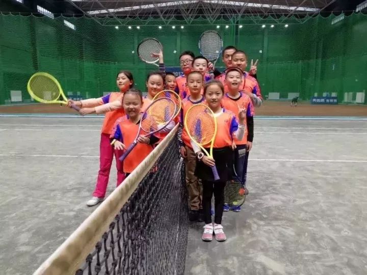 网球丨天佑德网球培训班成立啦，以后一起打球吧！