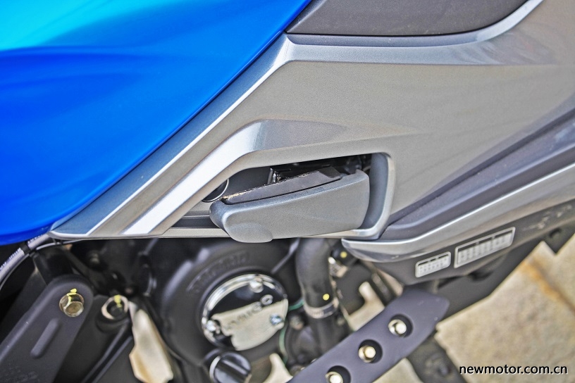 光阳赛艇300测评,牛摩测评赛科龙