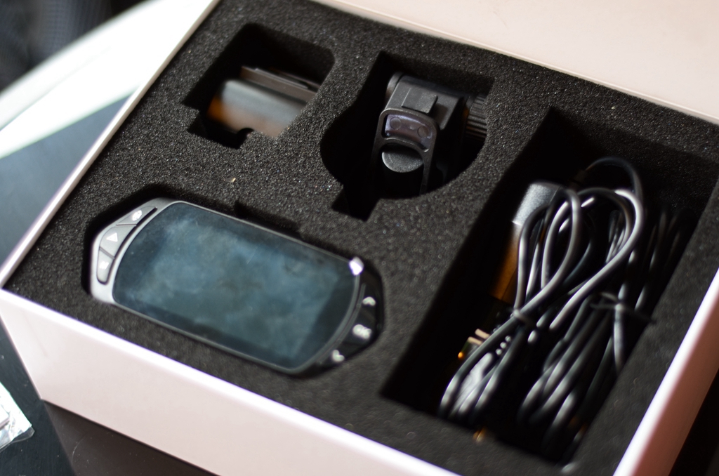 道路瞬息万变记录无时无刻爱国者aigoD66行车记录仪