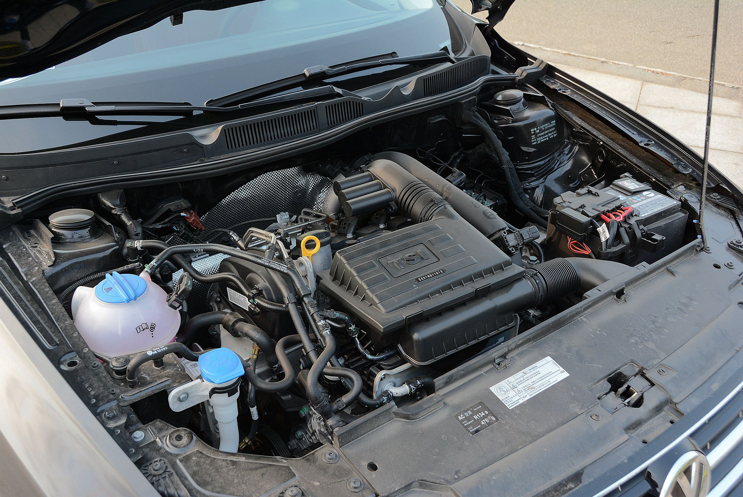 宝来2015款质惠版1.6l自动舒适型,宝来2021款1.5l自动舒适型怎么开