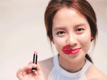 不用整形也可以轻松拥有M字唇啦！