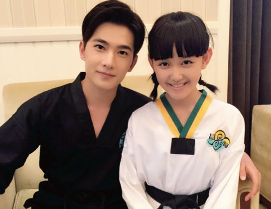 蒋依依和王俊凯个人生活,蒋依依跟王俊凯是什么关系