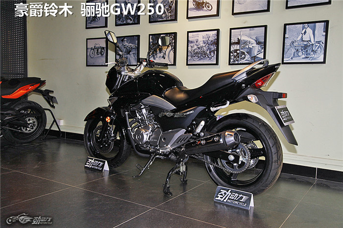 全民跑山时代的入门利器——两款250级别的合资街车