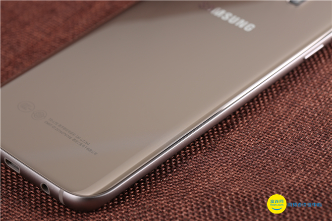 三星galaxys7edge现在用怎么样,三星galaxys7edge哪年发布的