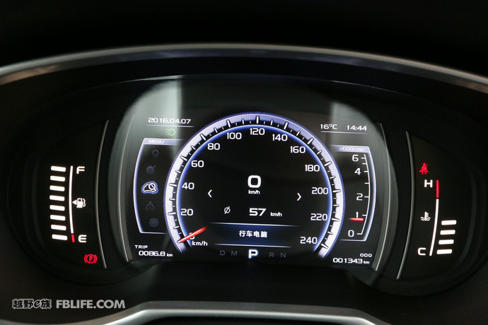 试驾23款吉利博越l2.0t旗舰版,沉浸式试驾吉利博越l1.5t尊贵型