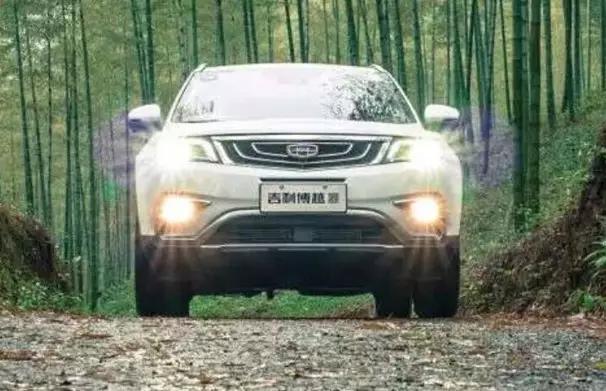 吉利博越试驾16年1.8t中控台,吉利博越试驾车一万公里可以买吗