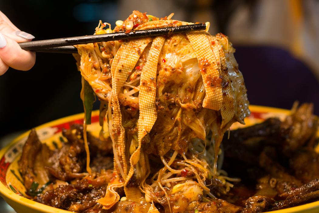 一家专门吃鹅掌的店，凡是吃过的小伙伴都在夸！