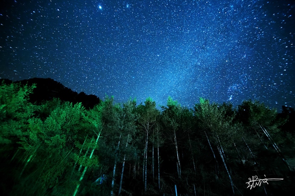 2023年中国史诗级十大徒步路线,徒步旅行路线攻略