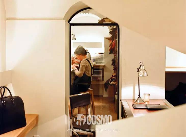 奢侈品包便宜的需要多少钱,奢侈品提高10倍价格