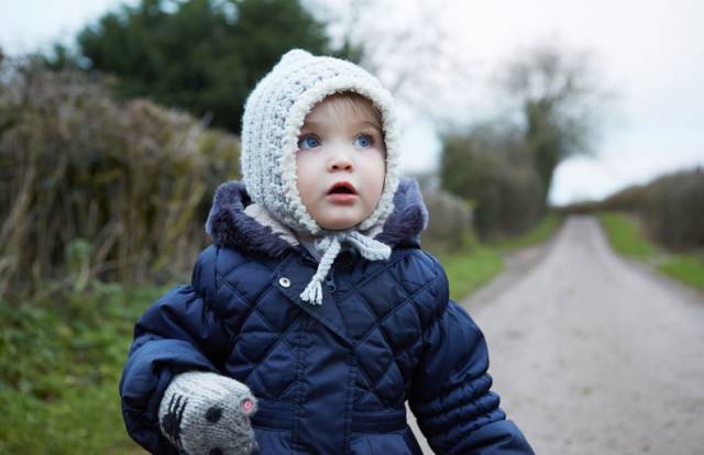育儿专家对自家小孩不管用,儿童到底戴哪种帽子不热