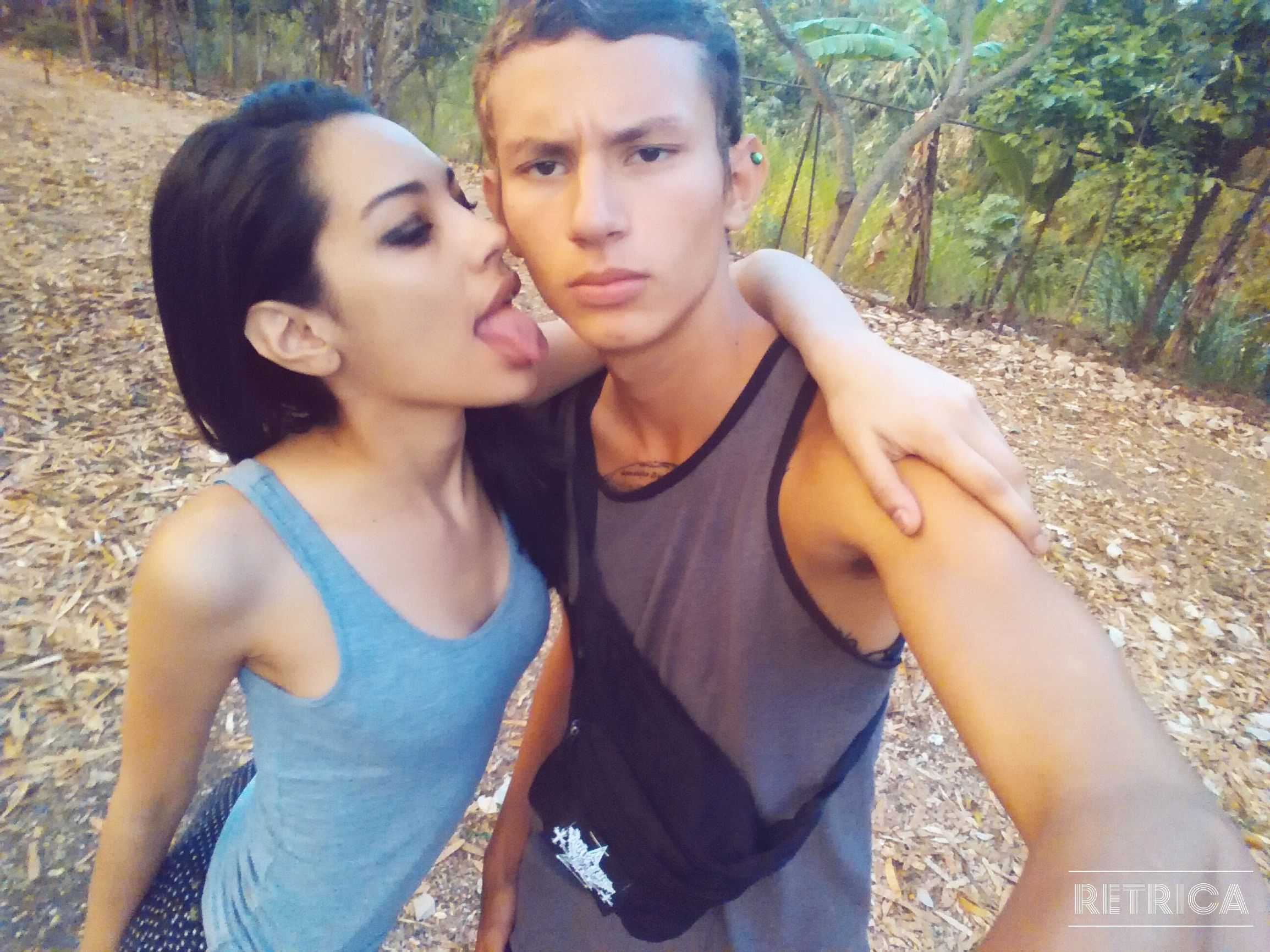 狗为什么舔自己的嘴,很可能因为它认为你是个混蛋!