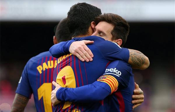 足坛第一个亿元转会,足坛转会捡漏