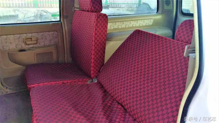 领克03后排能不能全平放倒睡觉 (国产suv可以放平睡觉的车)