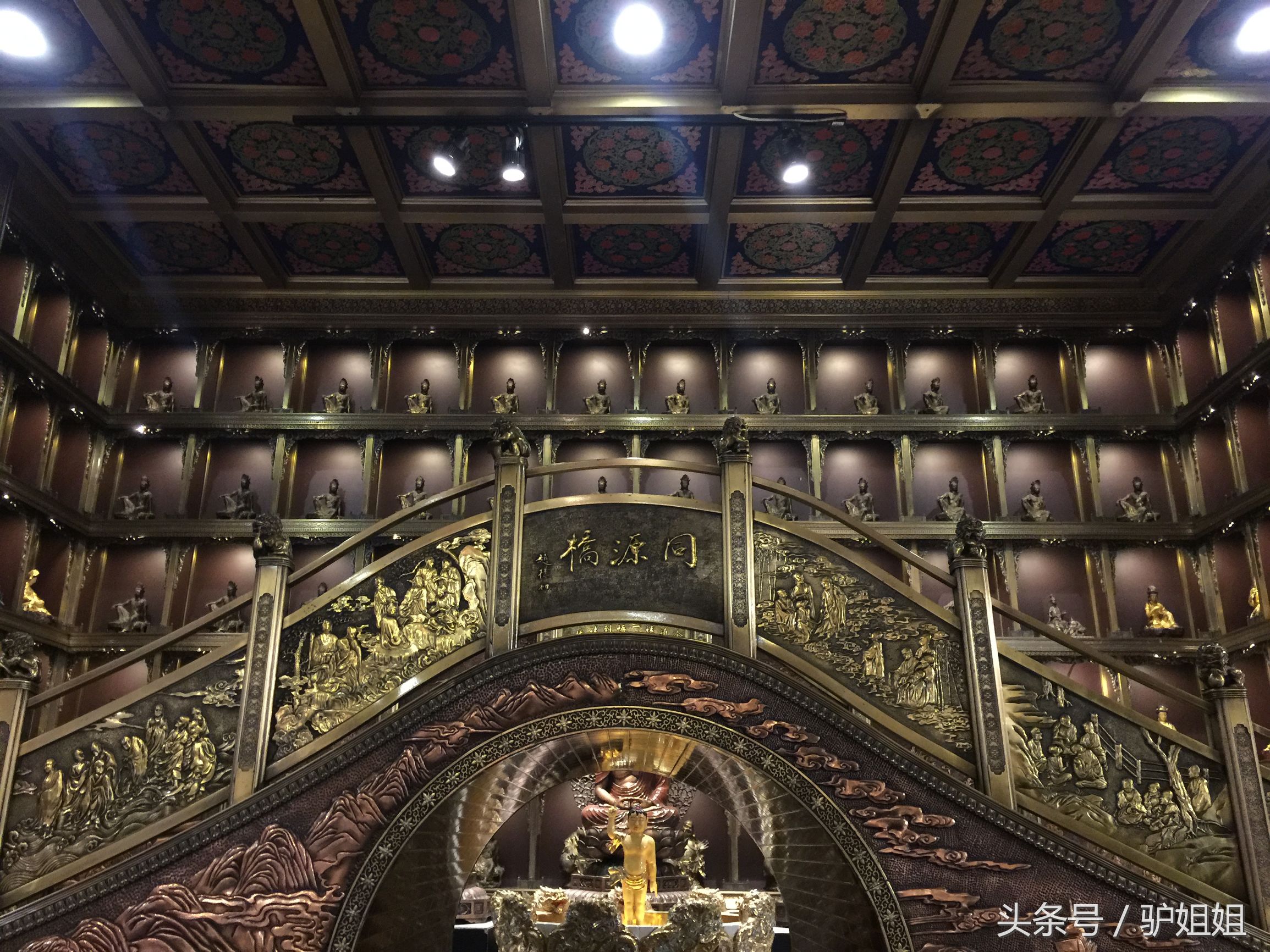 世界上纯金打造的别墅,黄铜做的房子