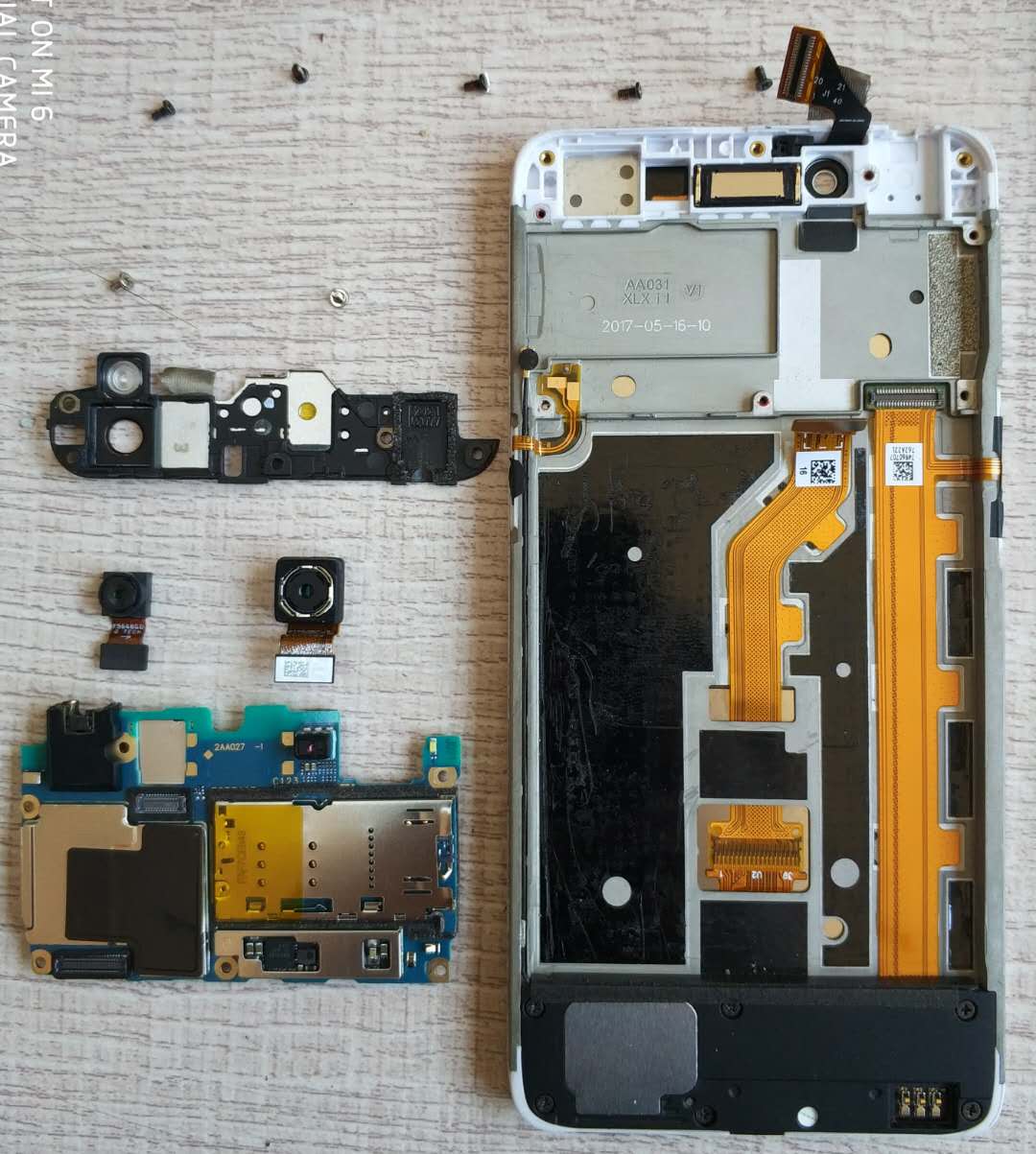 oppofindx2pro进水不开机,oppo手机进水开不了机维修过程