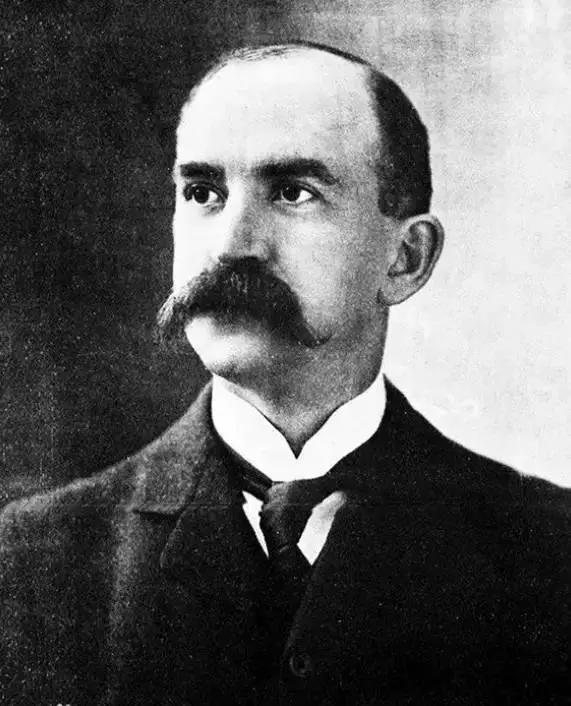 耗时40年，花费300万购置千件中华*物文**，这个美国人偏要捐给中国