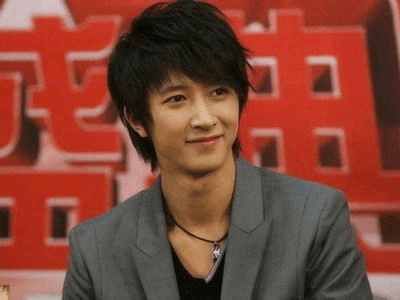 怪不得范冰冰弟弟要在韩国出道，这“包装”能力真是地表最强！