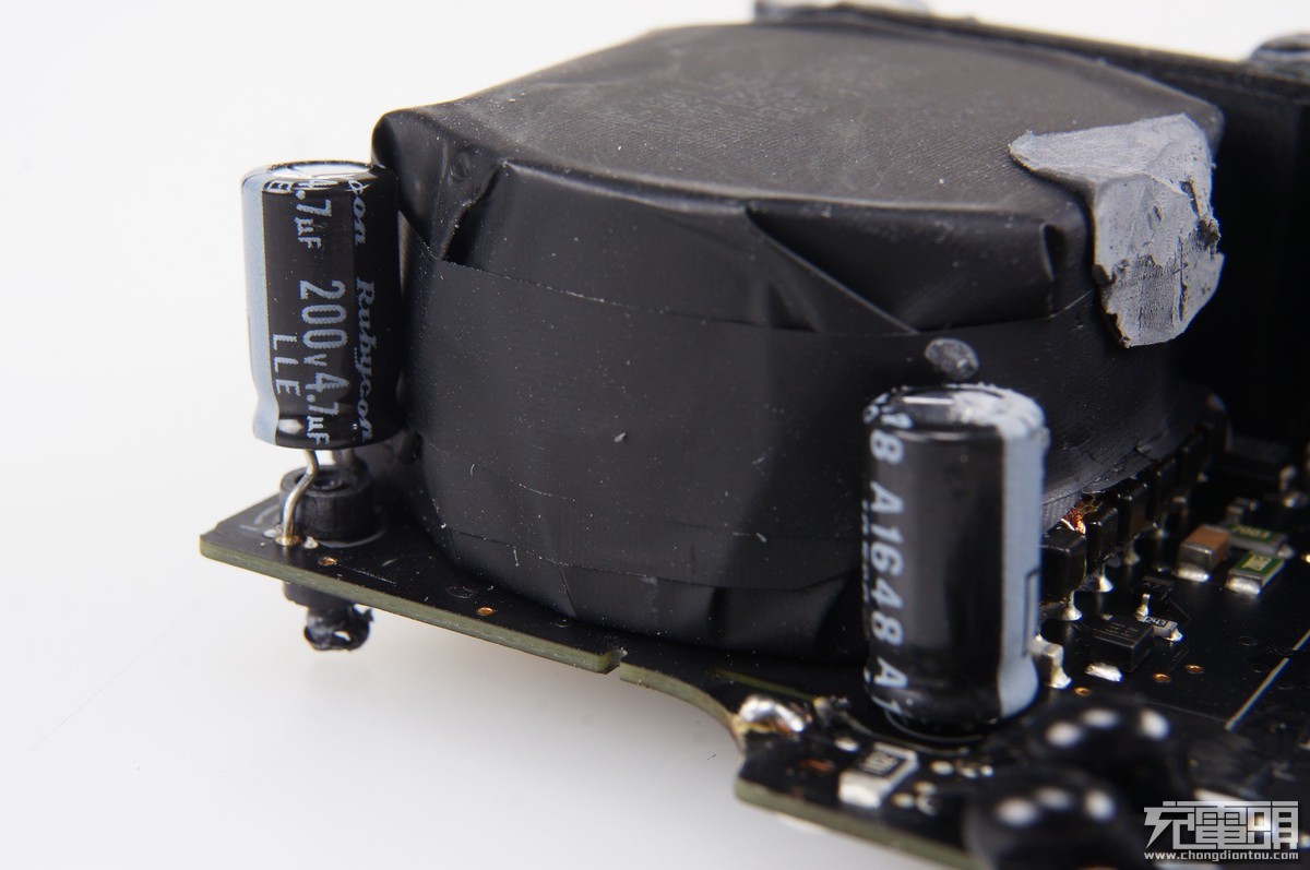 有没有仿的很真的苹果充电器,贫穷限制了我的想象力动画