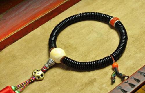 佛珠手串断了掉了一颗有什么预兆,佛珠断绳是什么意思