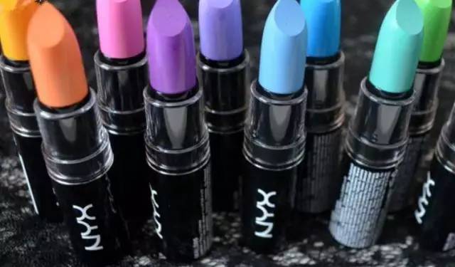 作妖色口红,蕾哈娜口红试色