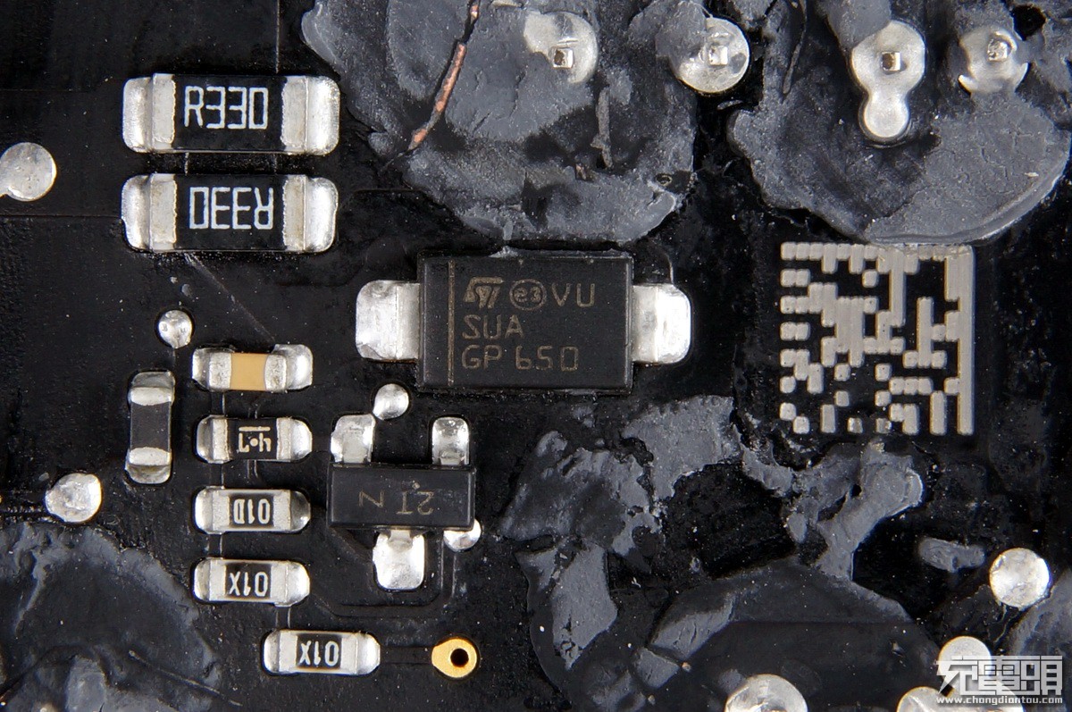 苹果87w充电器原装测评,苹果原装pd充电器66w超级快充