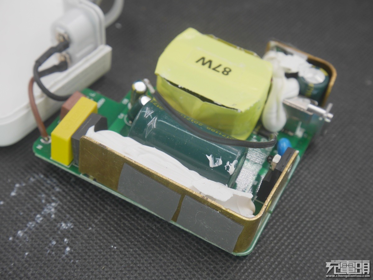 苹果87w充电器原装测评,苹果原装pd充电器66w超级快充