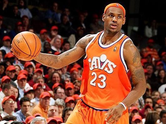 14-15年骑士所有球衣,每隔10年的变化