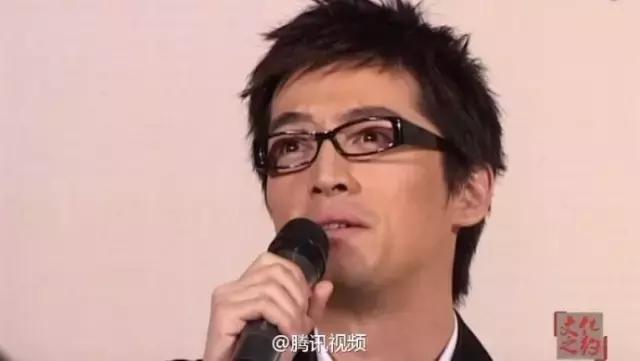胡歌深夜发圈,胡歌深夜发文感慨万千