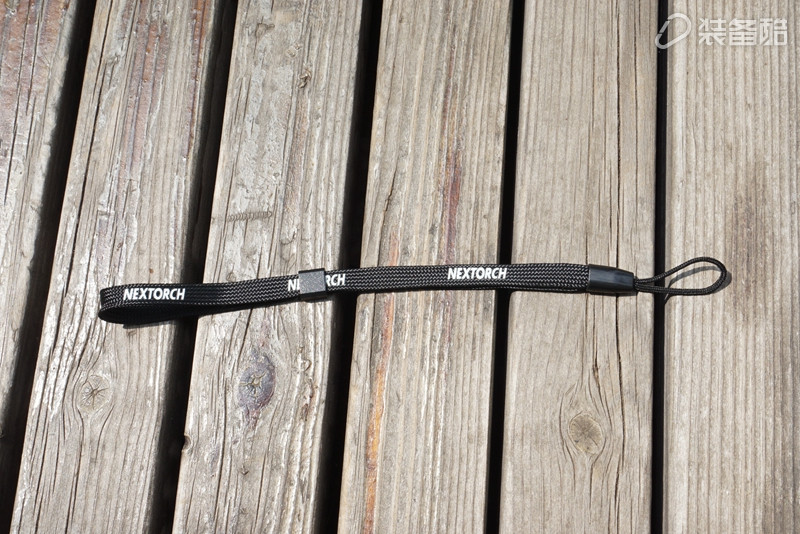 贴小招贴的，我来给你们暴暴光，不讲究