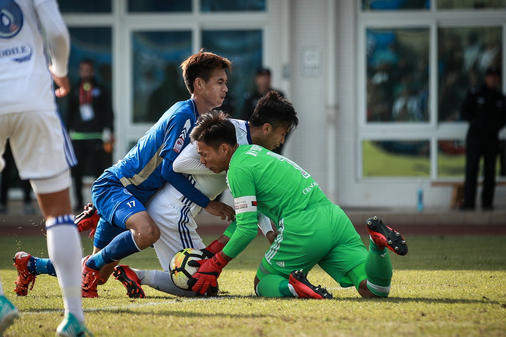 港超富力,港超主场首战久攻不下憾负东方