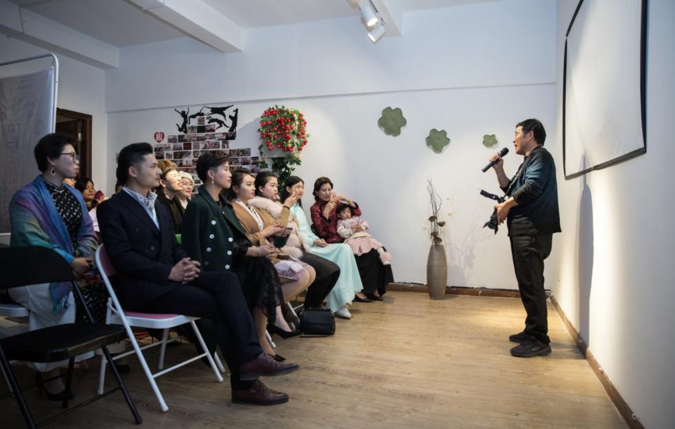 迷纱丽牵手爱唯美雪莲贴，大健康产业将引爆未来微商市场