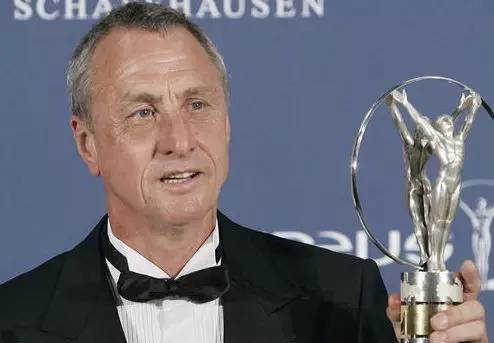 克鲁伊夫巅峰颜值,克鲁伊夫一代宗师