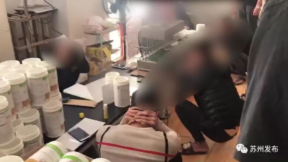 苏州警方侦破假冒服饰案,苏州破获特大伪劣化妆品案