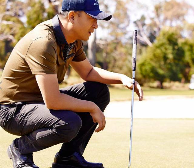 张嘉译的病是强直性脊柱炎吗,张嘉译强直性脊柱炎2019年视频