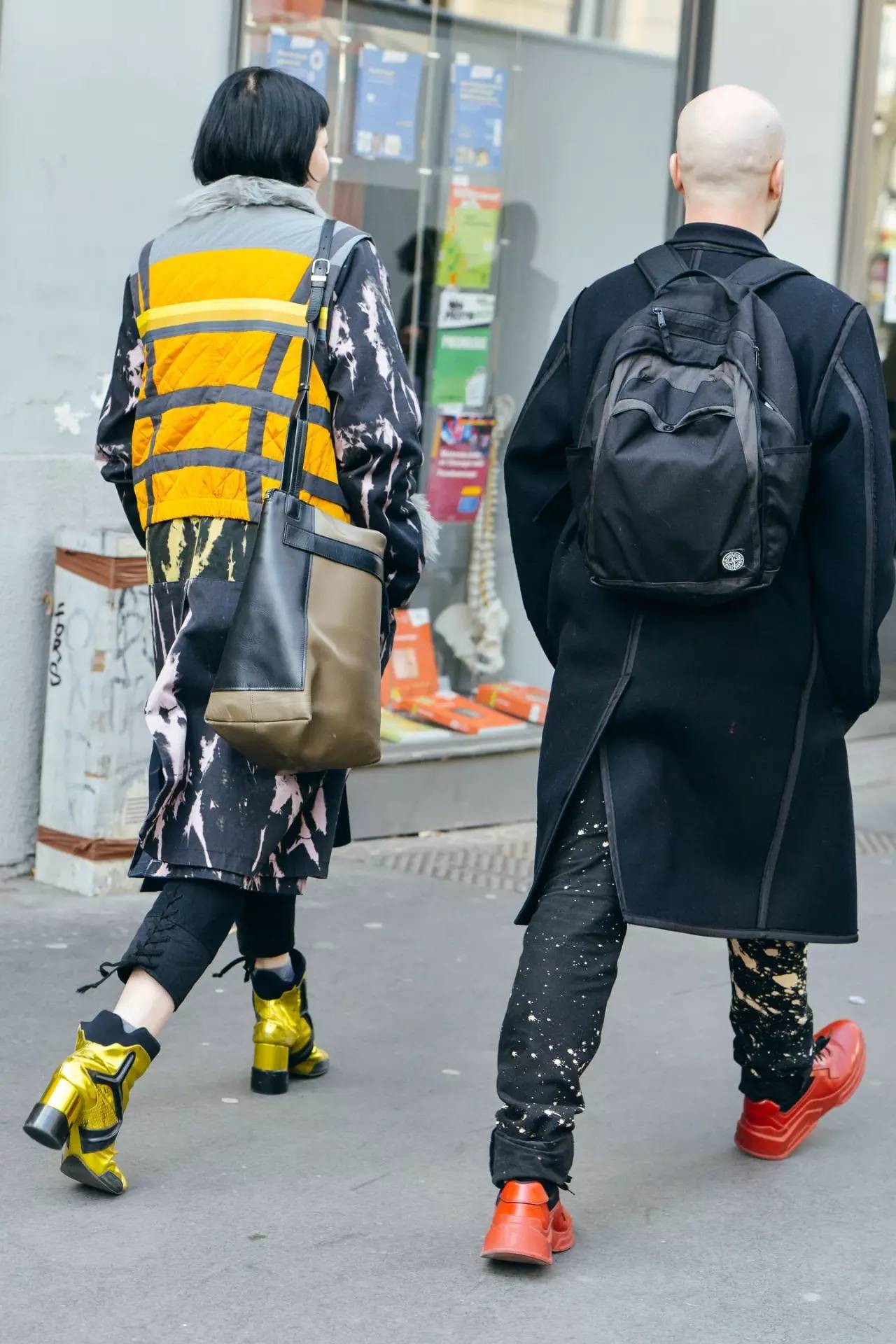 好看能穿不臃肿的双肩包男潮,防水双肩背包时髦又实用