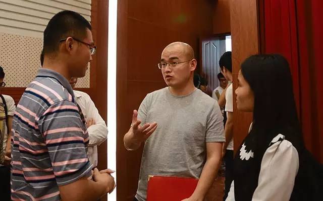 从放牛娃到大学教授,14岁少年辍学成大学教授