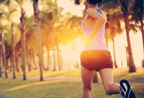 鼻敏感鼻水流不止怎么办,鼻子痒流鼻水治疗小妙招