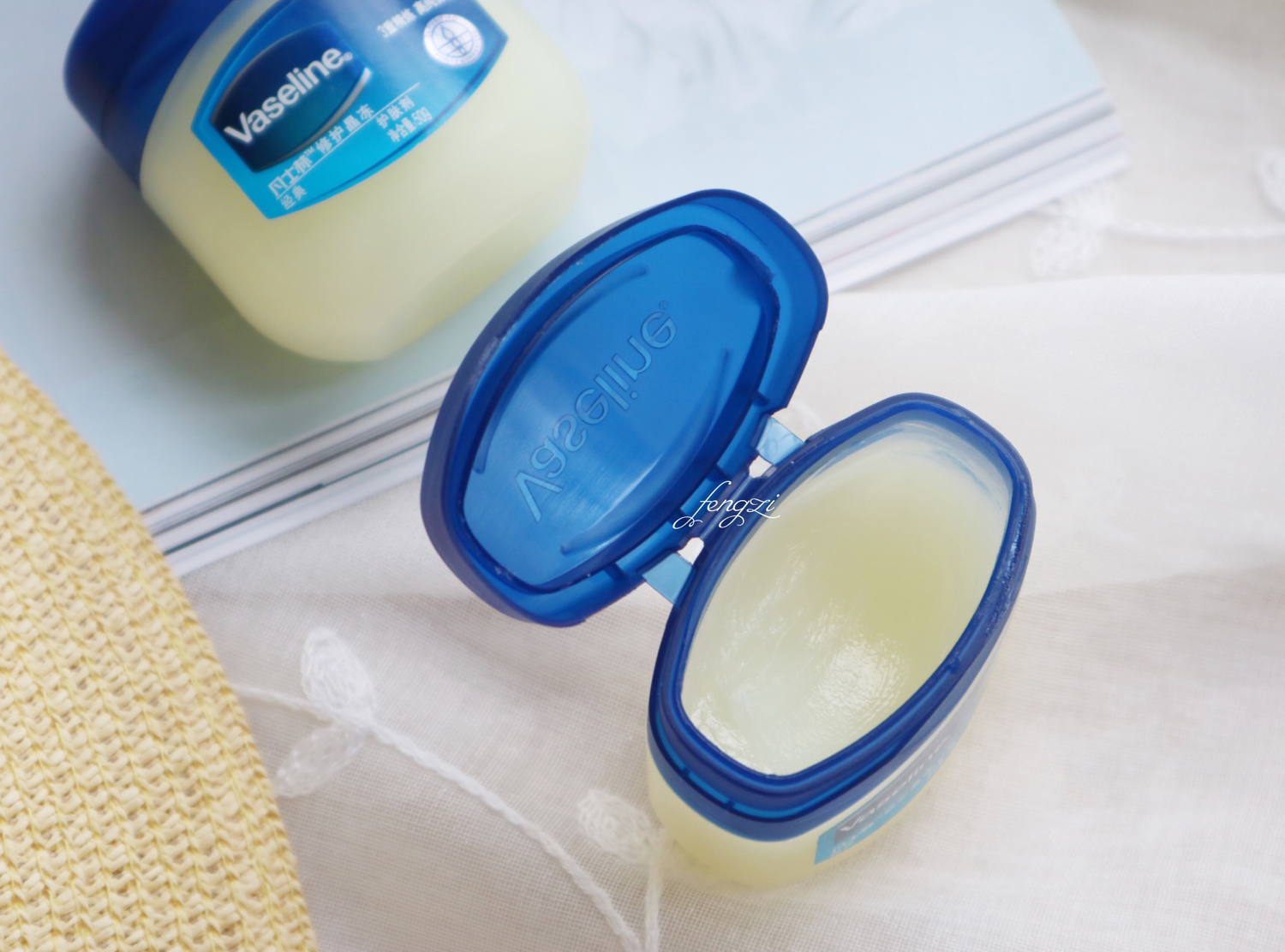 凡士林修护晶冻可以涂嘴唇吗,凡士林经典修护晶冻测评