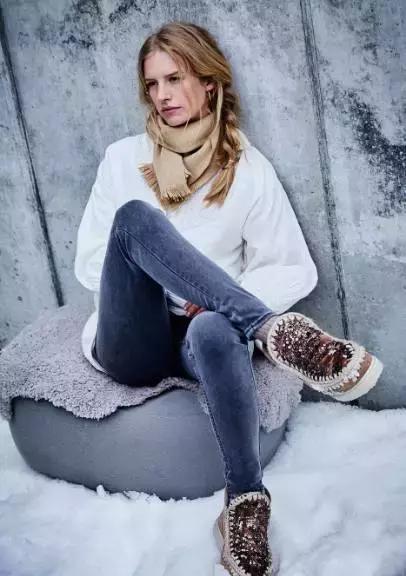 比ugg还早的雪地靴品牌,除了ugg还有什么好穿的鞋