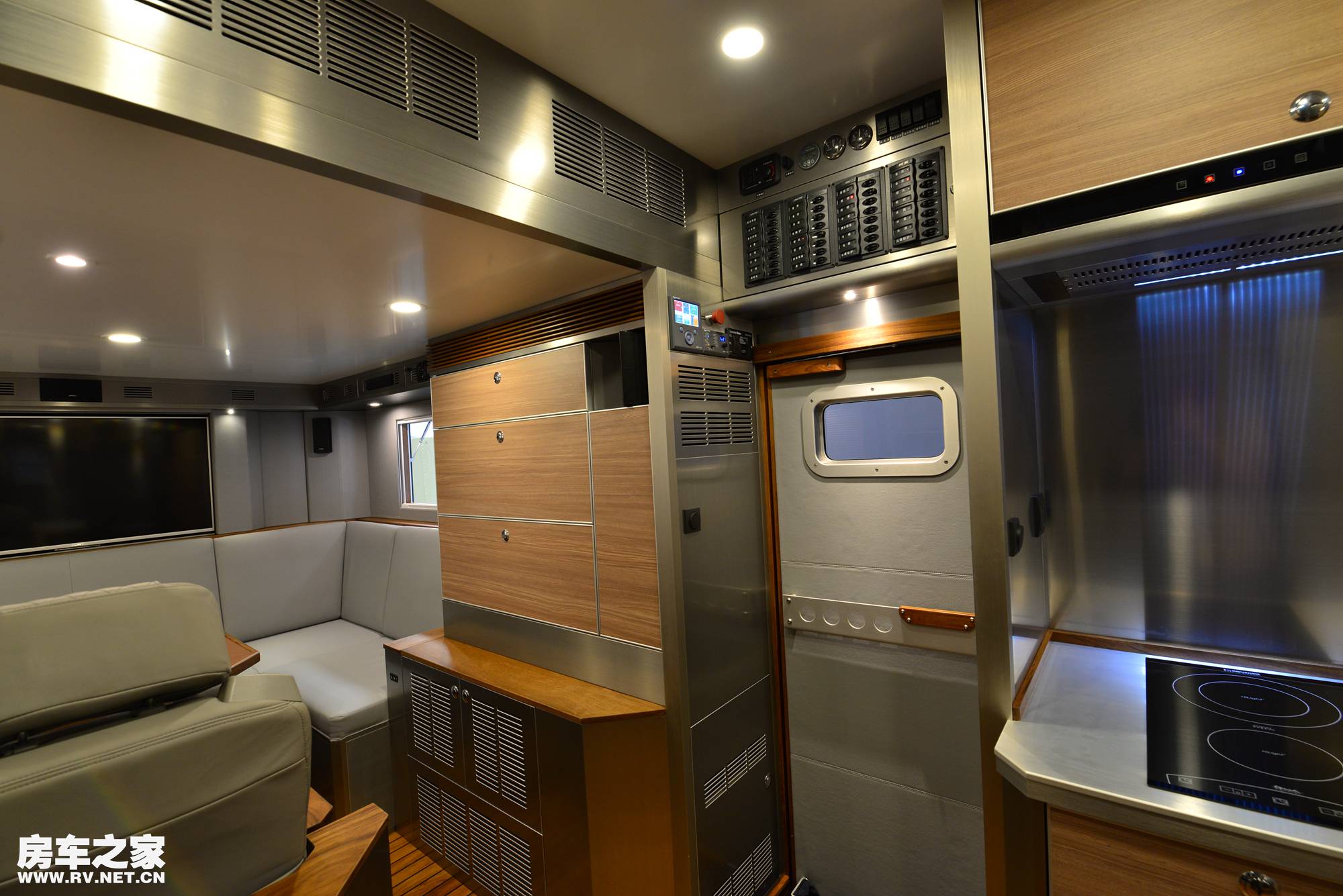 阿莫迪罗征服者越野房车多少万元,阿莫迪罗征服者多少钱