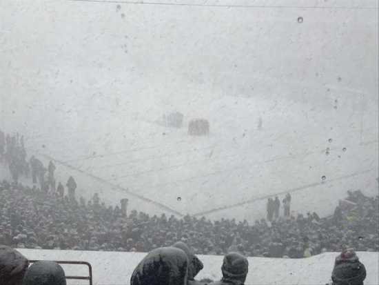 大雪中的足球赛,大雪中的足球比赛视频