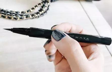 50元买个香奈儿,一万块钱香奈儿能买到啥