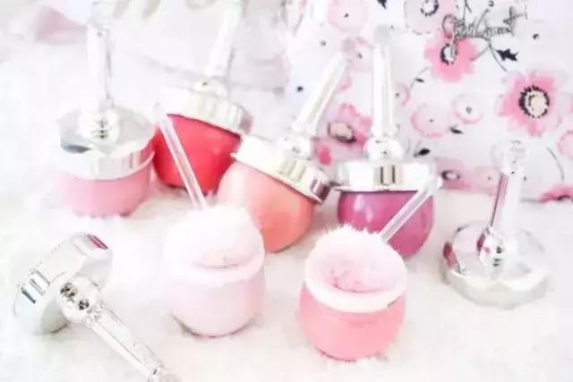 最近新款彩妆热推,令人心动的新品彩妆