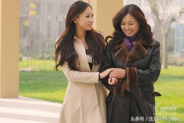 妈妈对儿子管的太严好吗,妈妈管女儿太严