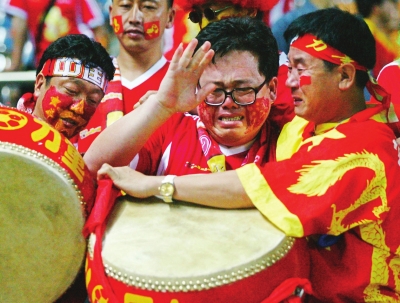 国足不敌日本出线机会更猛烈,国足爆冷不敌弱队