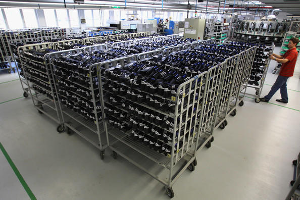 为何adidas在篮球市场比不过Nike？