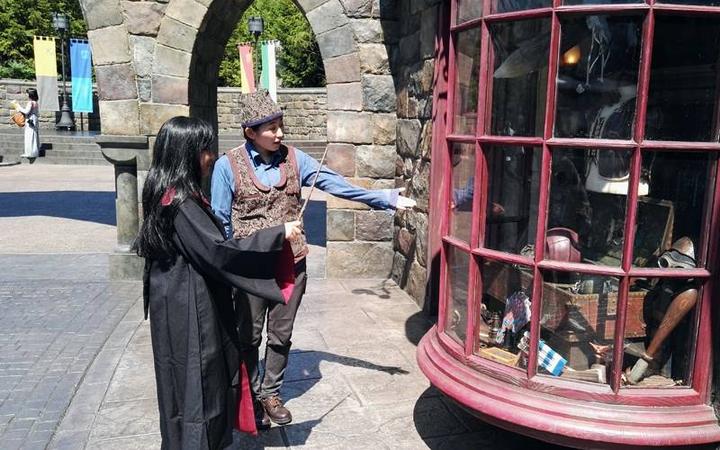 日本环球影城值得去的乐园,日本环球影城迪士尼乐园哪个更好