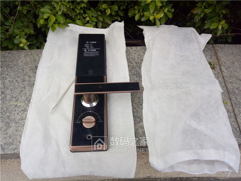 智能门锁容易被小偷无痕打开吗,智能门锁拆解图解