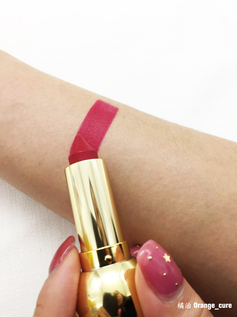 错过就没有了！2017圣诞节值得疯抢的10款圣诞限定唇膏