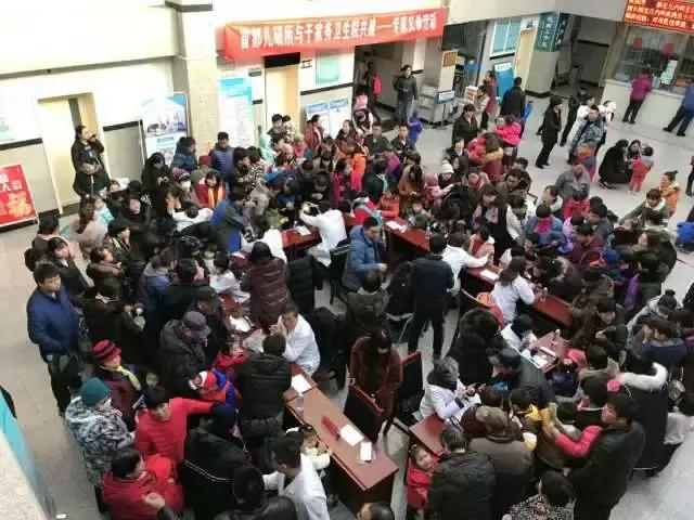 党建引领联手共建同心抗疫,党建引领谋新篇家校共育促成长